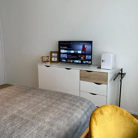 Saphir By Sissy - Maison D'hotes Guest house